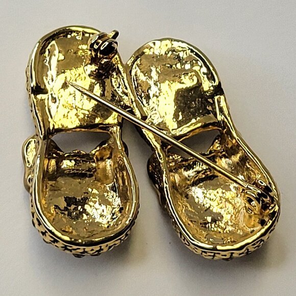 Gold Shoes Sandals Brooch - Picture 4 of 12